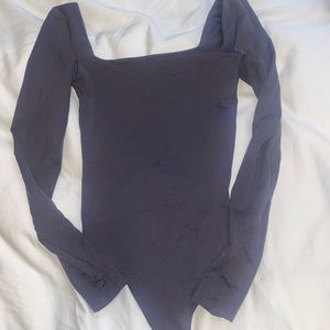 Babaton Contour Squareneck Longsleeve Bodysuit